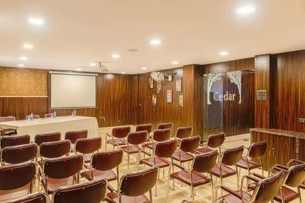 Treebo Orion Sapphire, Beck Bagan Hotel Kolkata Exterior photo